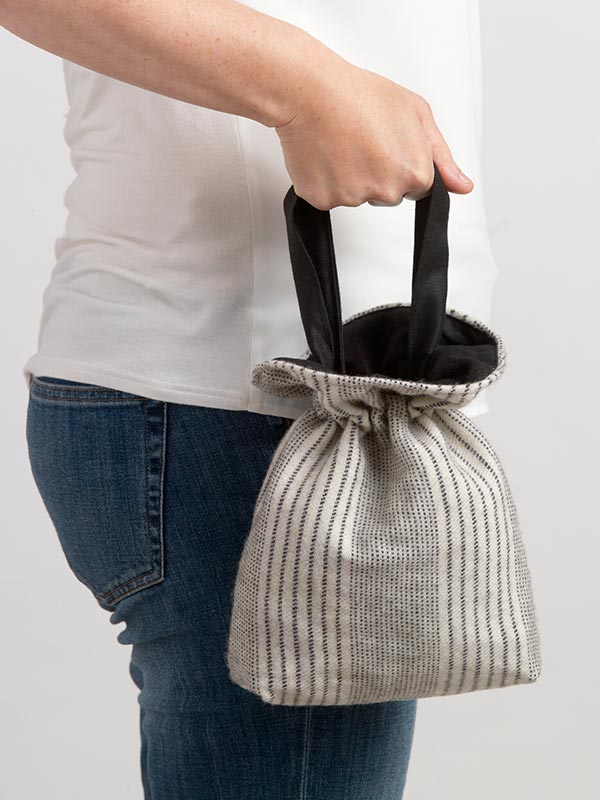 cloighi handbag black and white