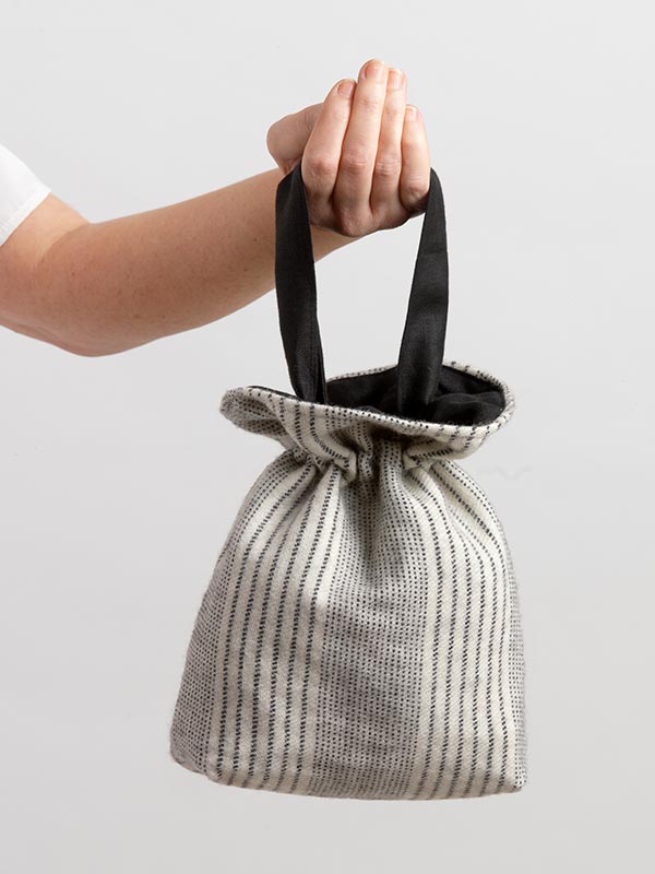 Cloighi Handbag (Black & White) - Image 2