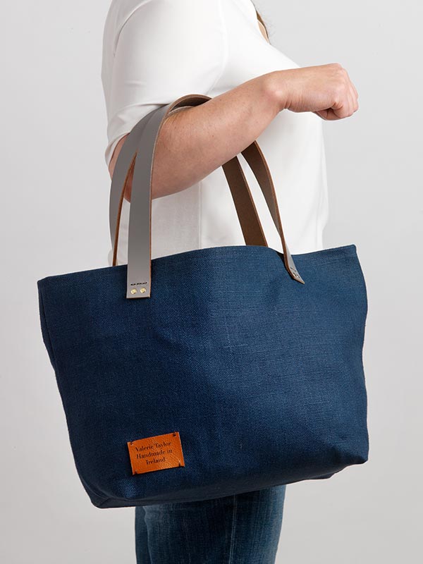 aiobh navy Travel Bag