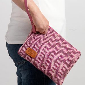 Grace Clutch Fuchsia Pink