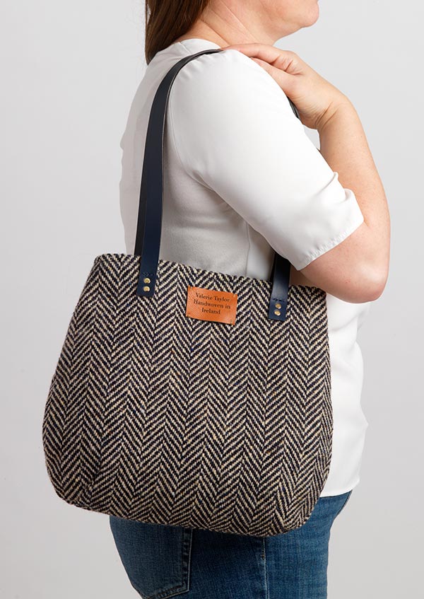 Libby Handwoven Bag (Navy)